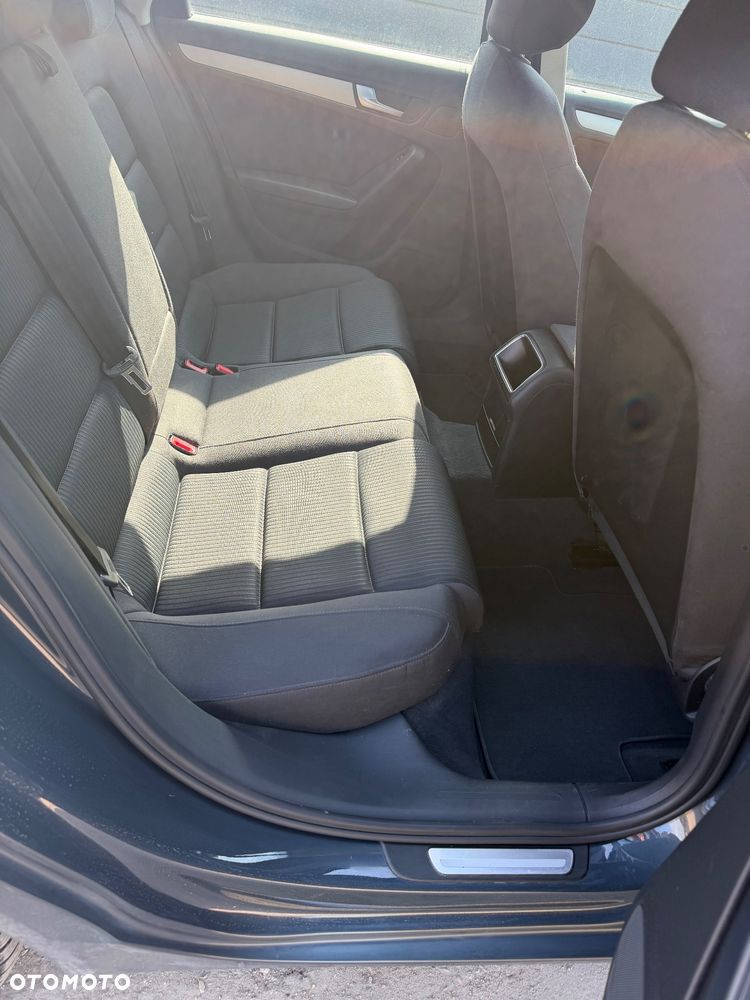 Audi A4 Avant 2.0 TDI DPF Attraction - 25