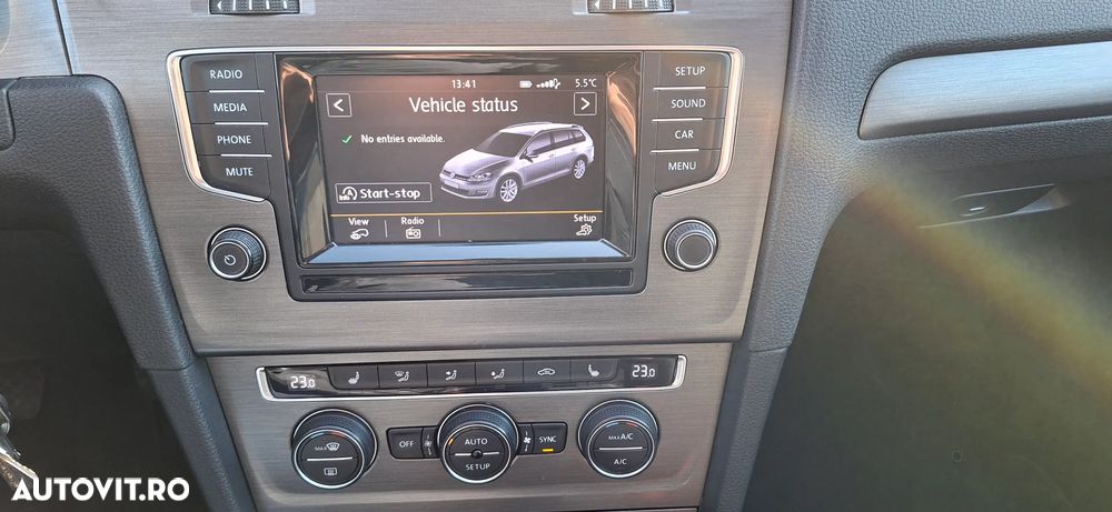 Volkswagen Golf 1.6 TDI DPF BlueMotion Technology Highline - 18