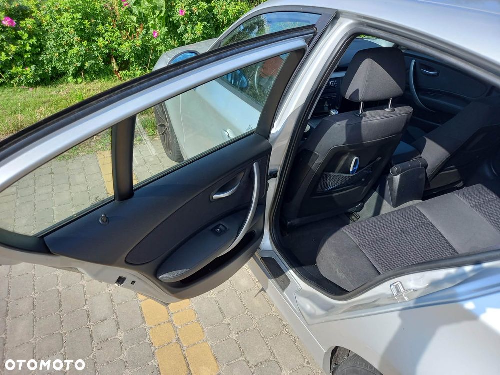 BMW Seria 1 - 16