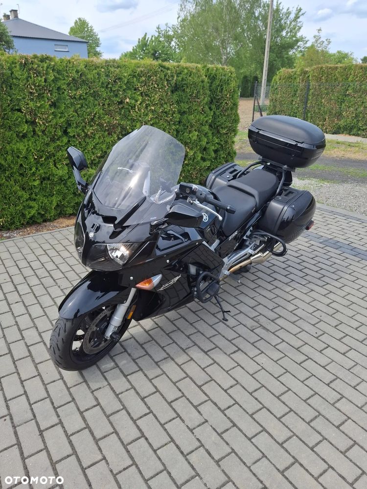 Yamaha FJR - 2