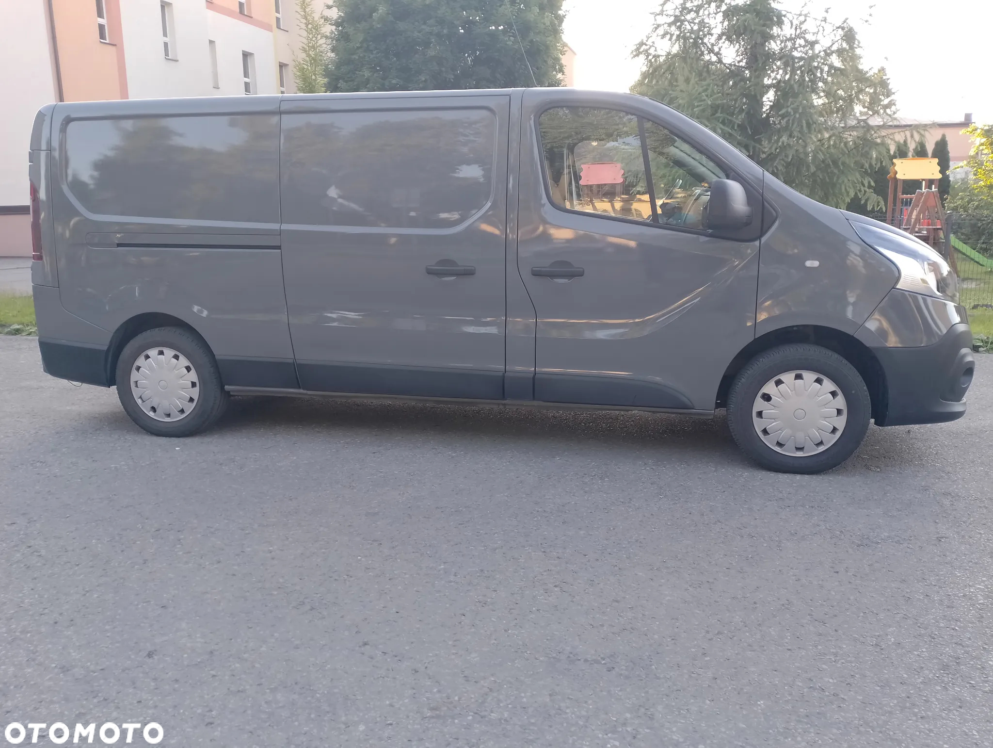 Nissan NV300 - 3