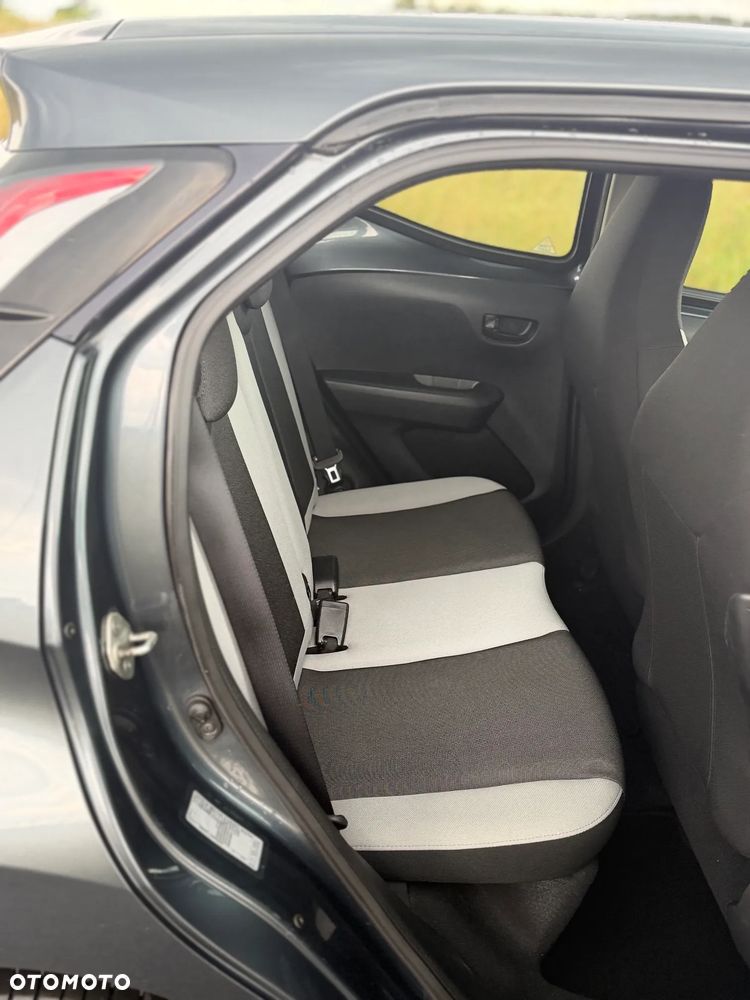 Toyota Aygo x-clusiv - 22