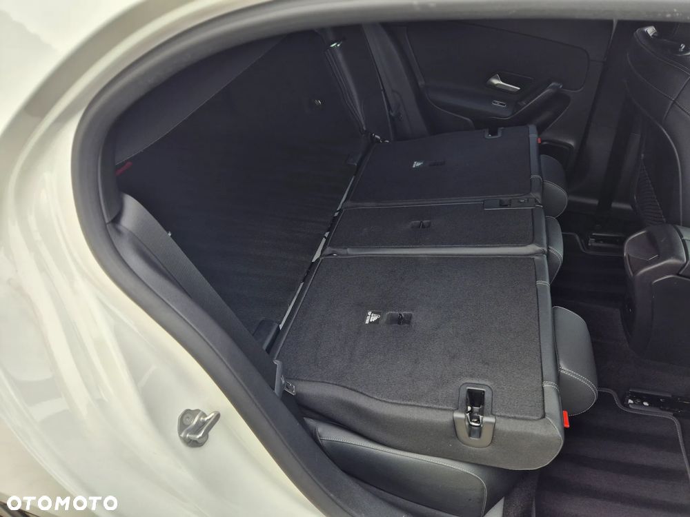 Mercedes-Benz Klasa A 180 d 8G-DCT - 23
