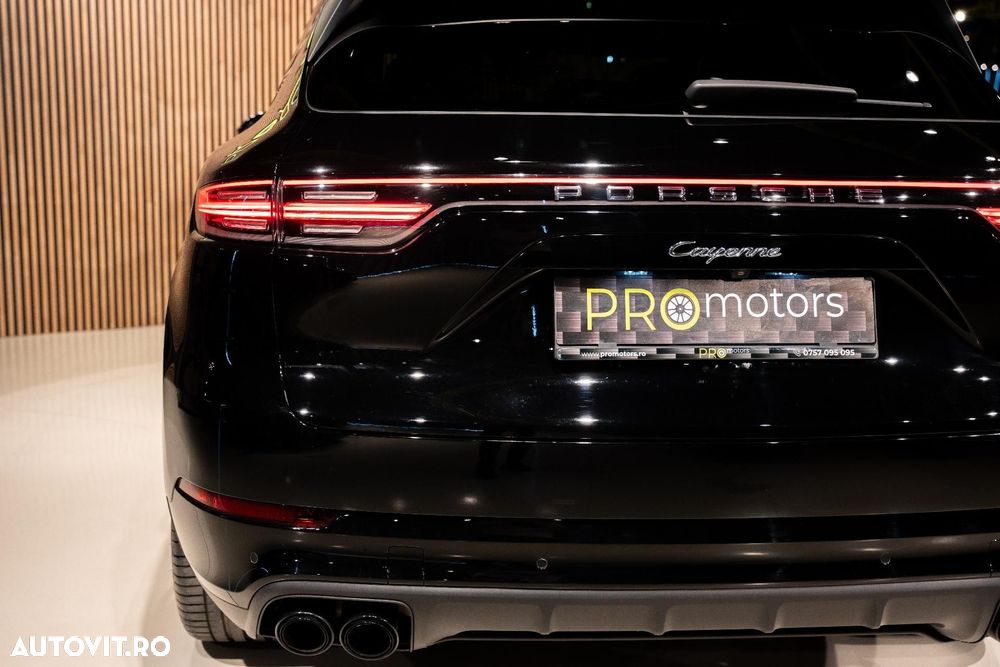 Porsche Cayenne Standard - 19