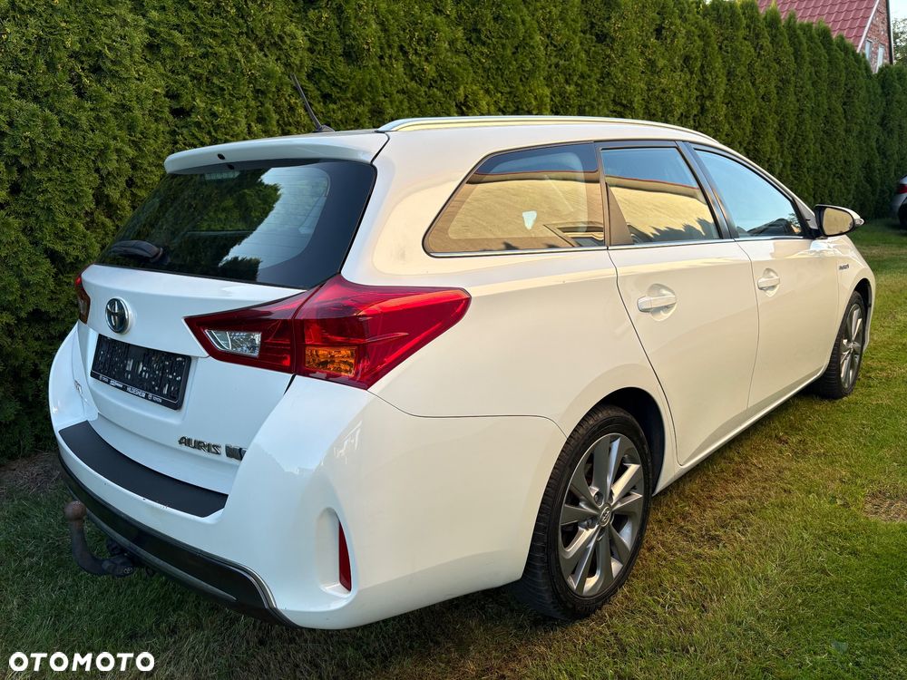 Toyota Auris 1.8 HSD Luna - 3