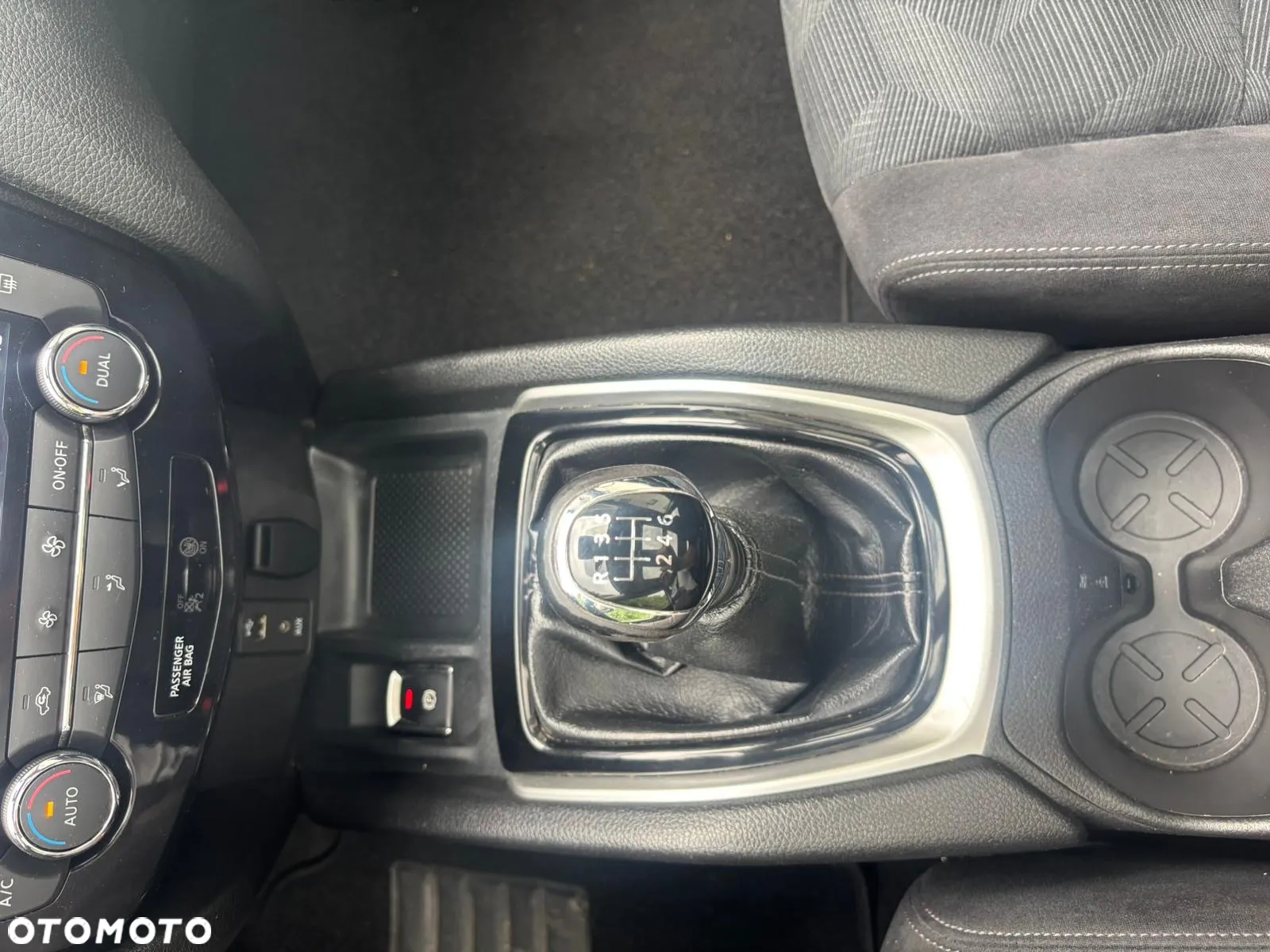 Nissan X-Trail 1.6 DCi N-Connecta 2WD - 12