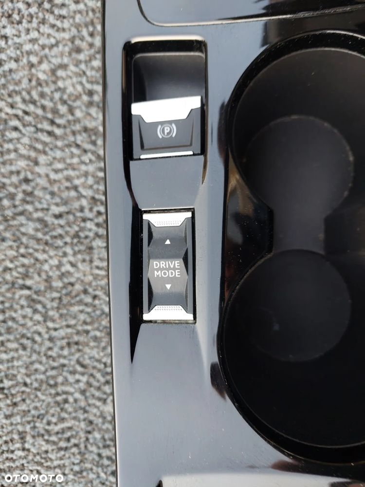 PEUGEOT 208 II 2008 II GT line PIANO BLACK RAMKA TUNELU ŚRODKOWEGO BIEGÓW RAF-AUTO CZĘŚCI 9839699980 - 2