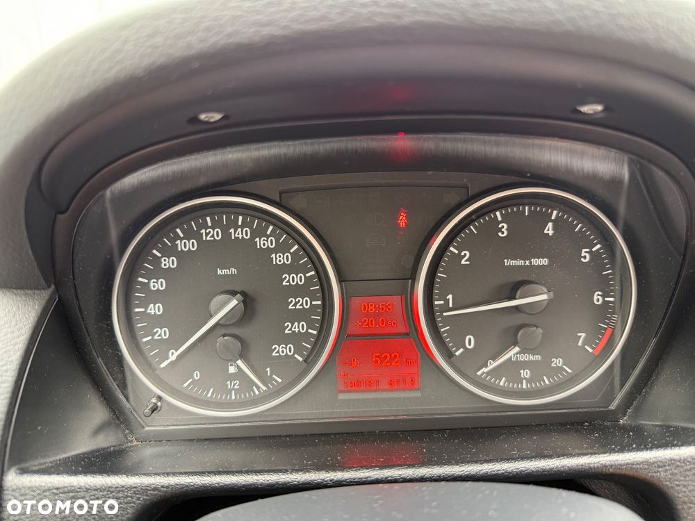 BMW X1 xDrive20i - 20