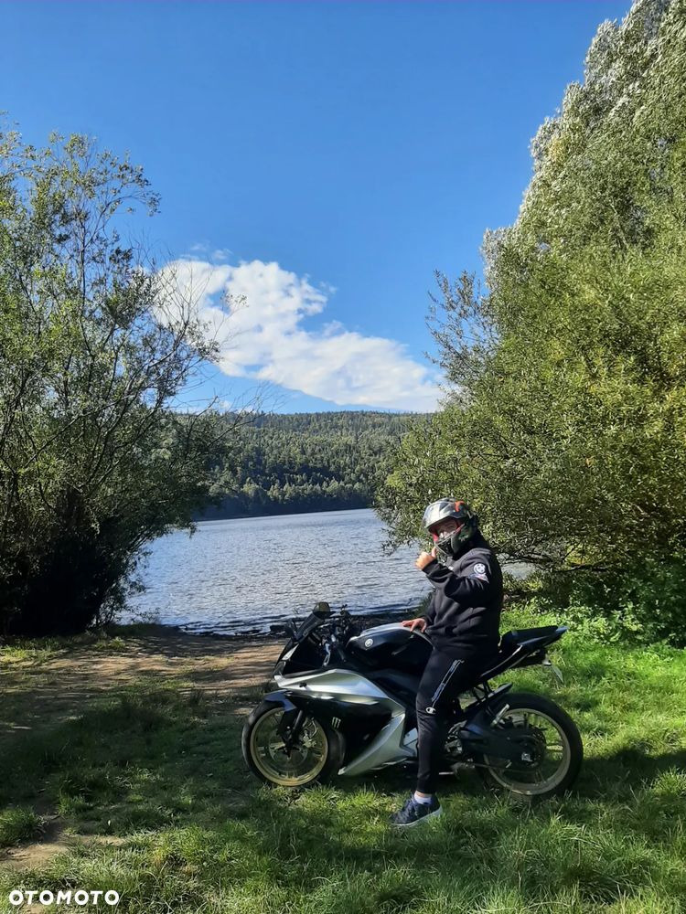 Yamaha R125 - 1