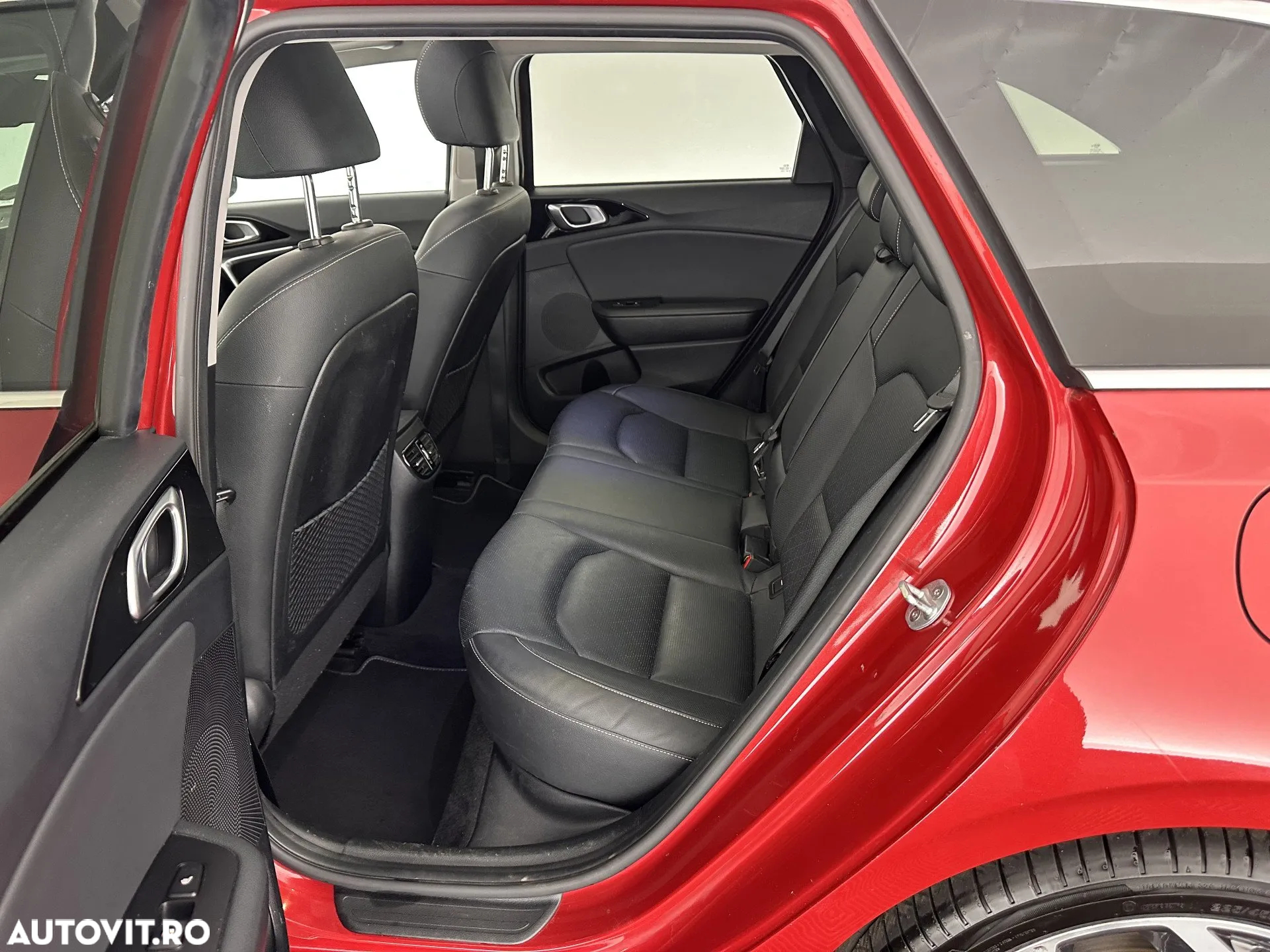 Kia Ceed 1.4 T-GDI 7DCT GT Line - 9