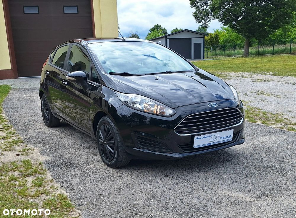 Ford Fiesta 1.0 Champions Edition - 14