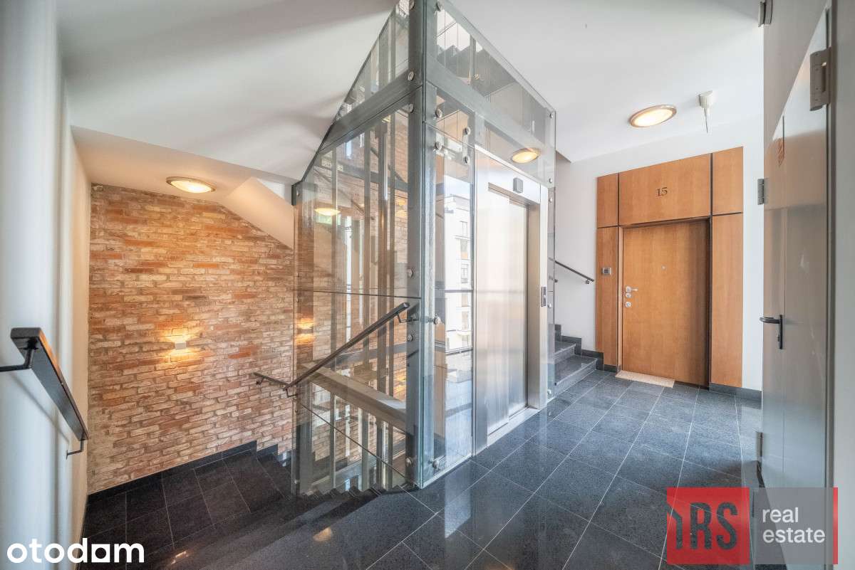 Studio-39 m2, Zrewitalizowana kamienica, Wilcza 72