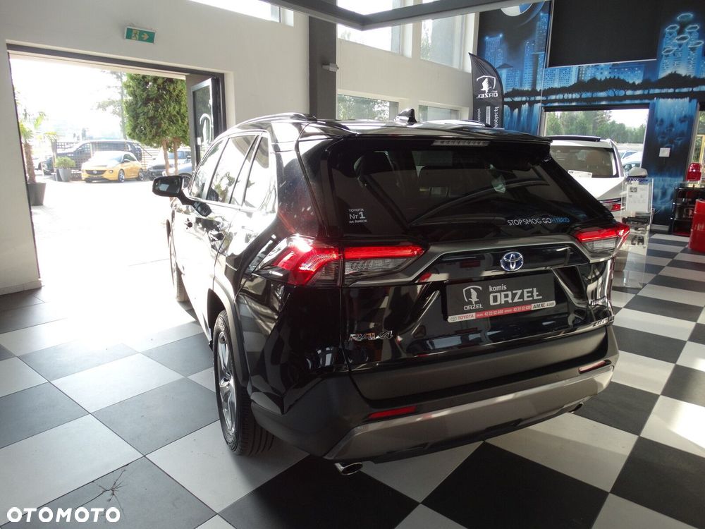 Toyota RAV4 - 5