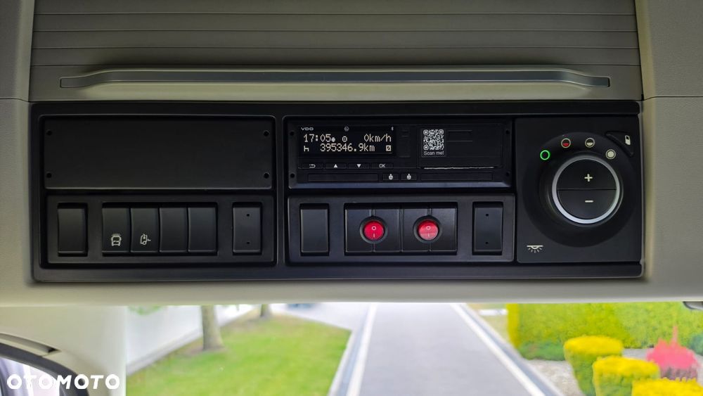 Volvo ///FH///500///2023/// GLOBETROTTER///XXL///FULLLED/// VIRTUAL COCPIT///KLIMATYZACJA POSTOJOWA///ALUFELGI///RADARY/// KAMERA///WYŚWIETLACZ OBCIĄŻENIA/// ZABUDOWY MIĘDZYOSIOWE/// STAN BARDZO DOBRY - 35