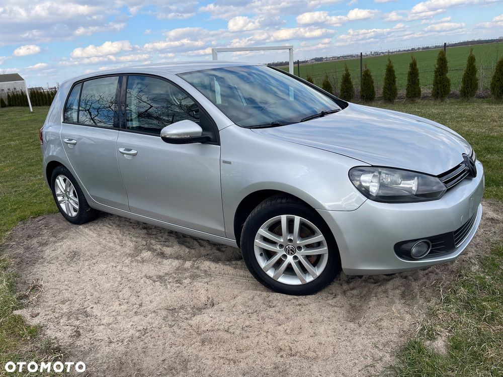 Volkswagen Golf 2.0 TDI DPF Highline - 3