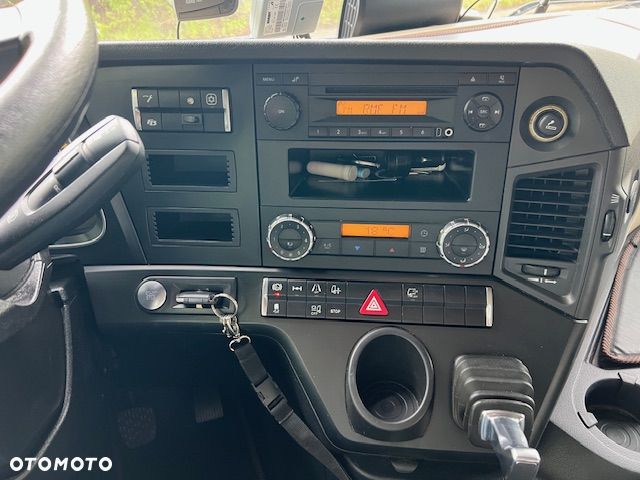 Mercedes-Benz Atros - 13