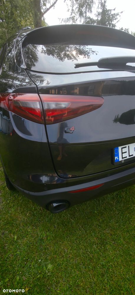 Alfa Romeo Stelvio 2.0 Turbo 16V AT8-Q4 First Edition - 9