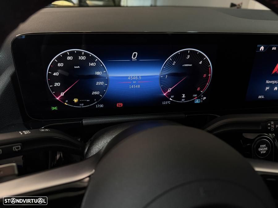 Mercedes-Benz GLA 200 d AMG Line - 15