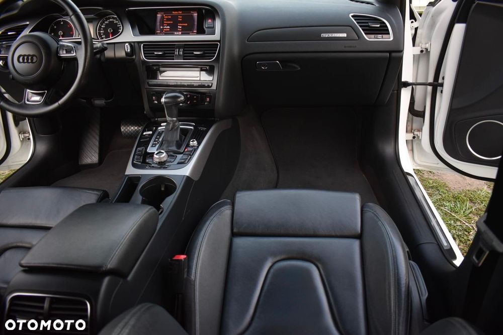 Audi A4 Limousine - 14