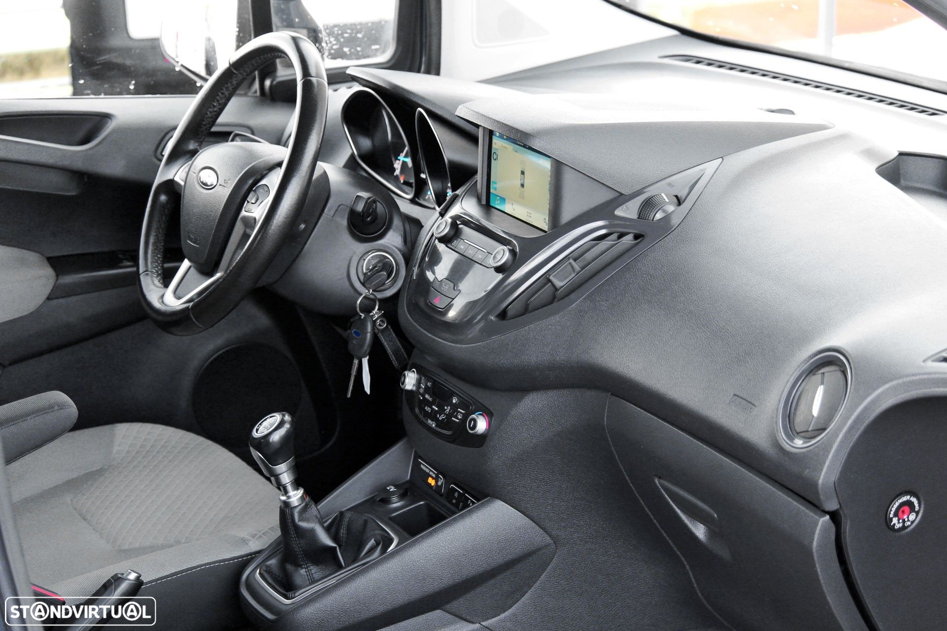 Ford Tourneo Courier 1.0 EcoBoost Titanium - 13