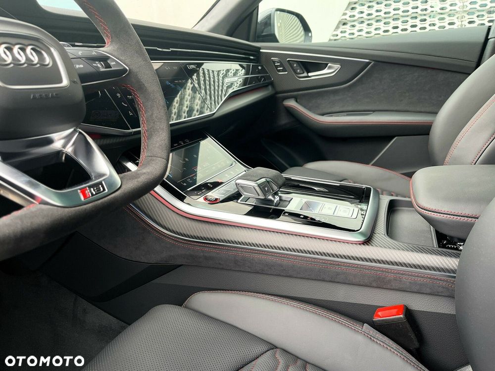 Audi RS Q8 - 27