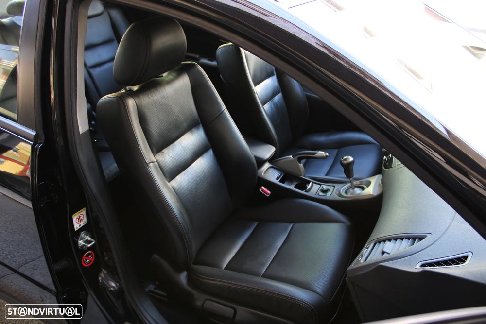 Honda Civic 1.8 Executive NAVI - 30