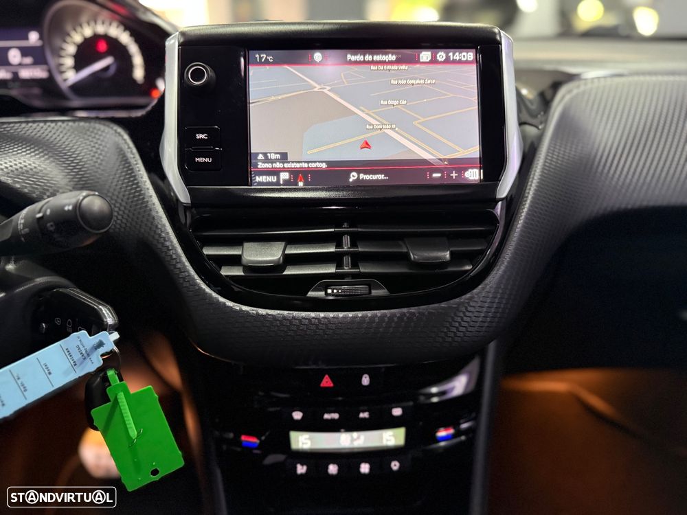 Peugeot 208 1.2 PureTech GT Line EAT6 - 13