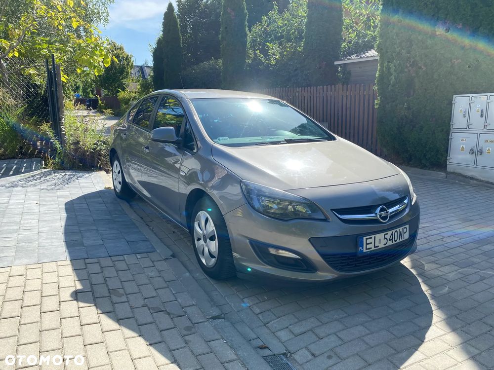 Opel Astra 1.4 T Active EU6 - 3