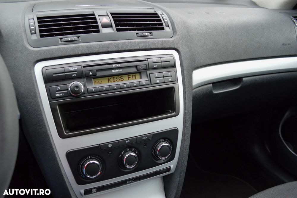 Skoda Octavia 1.6 TDI DPF Elegance - 18