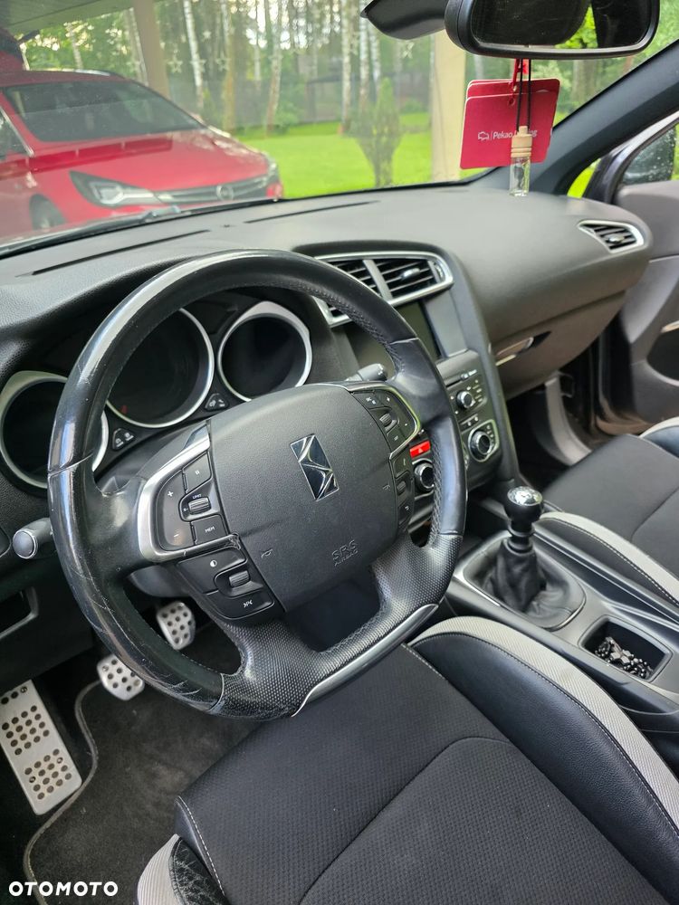 Citroën DS4 1.6 HDi Chic - 11