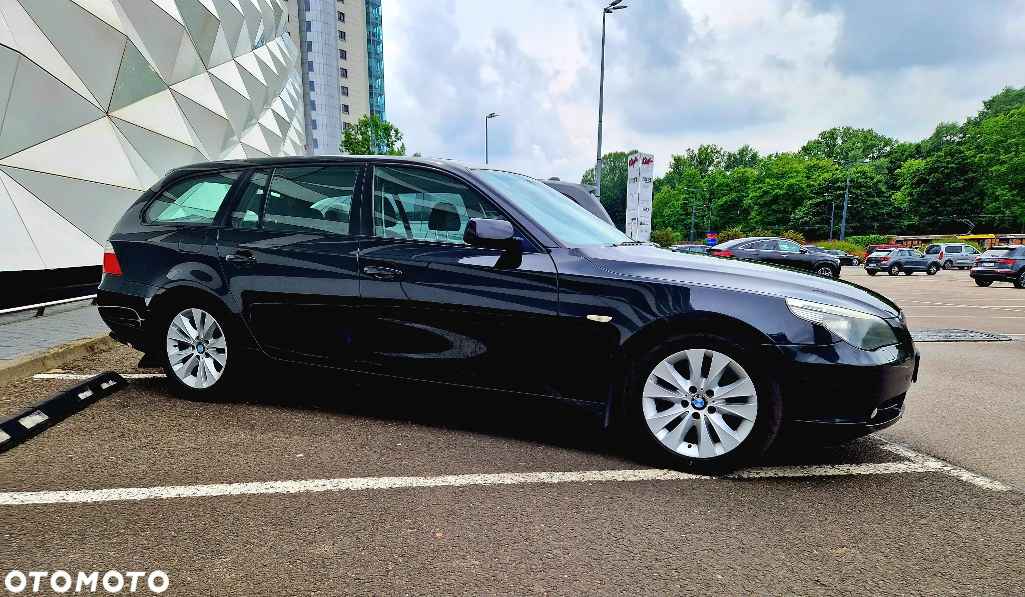 BMW Seria 5 545i - 4