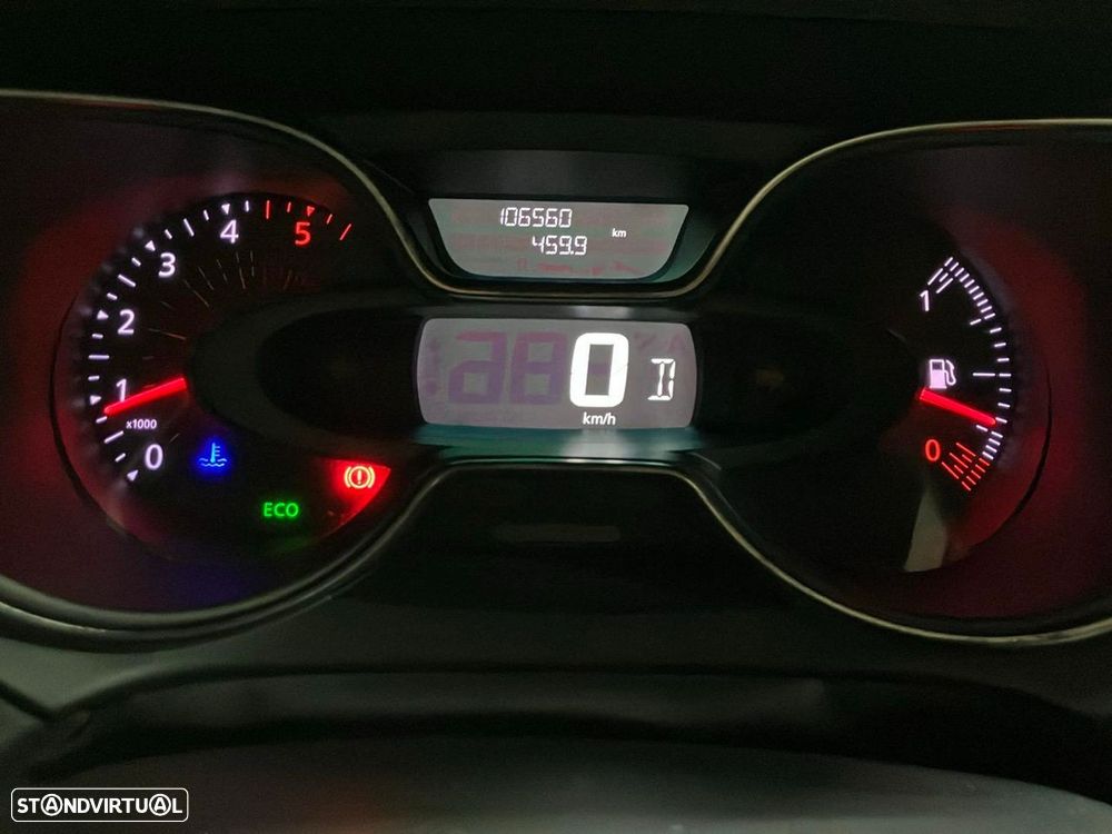 Renault Captur 1.5 dCi Exclusive EDC - 13