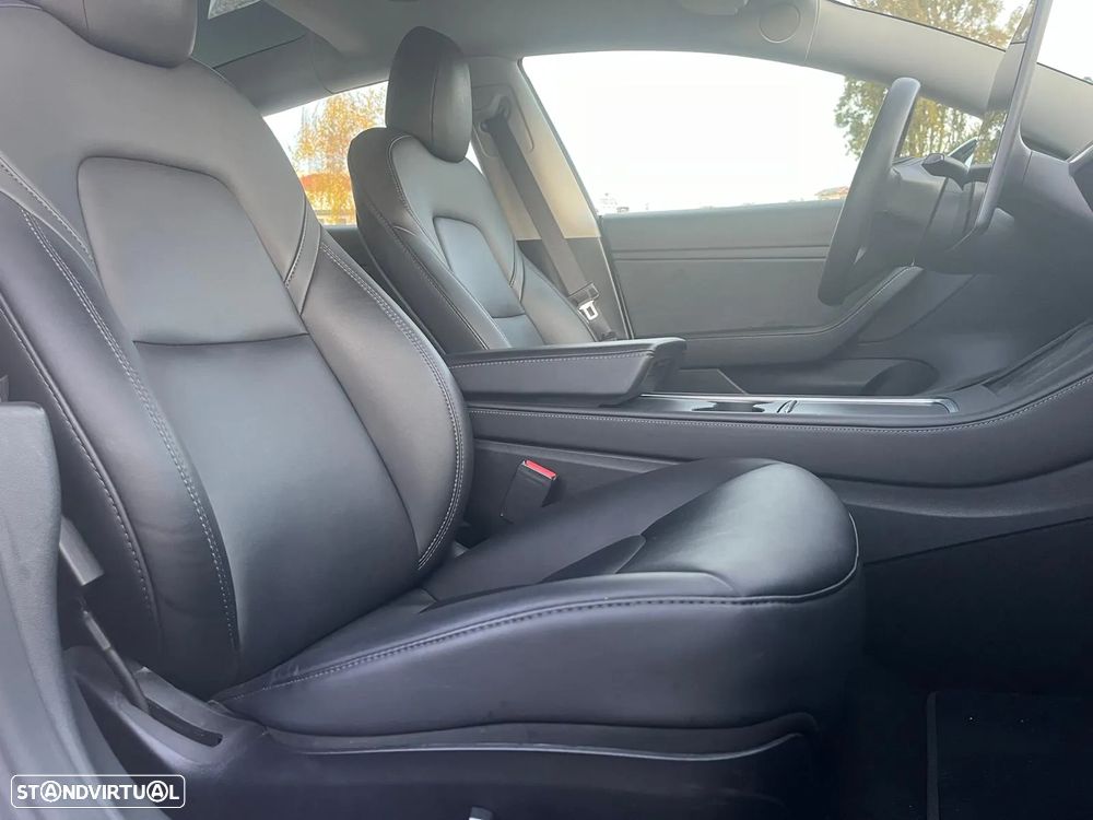 Tesla Model 3 RWD - 26
