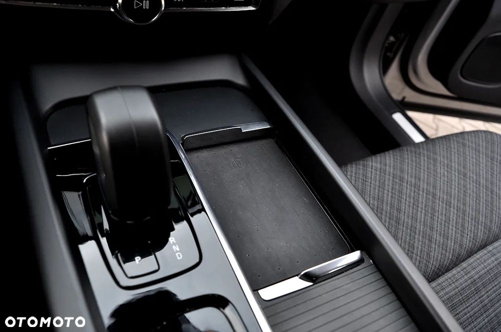 Volvo XC 60 B4 D Geartronic Momentum Pro - 30