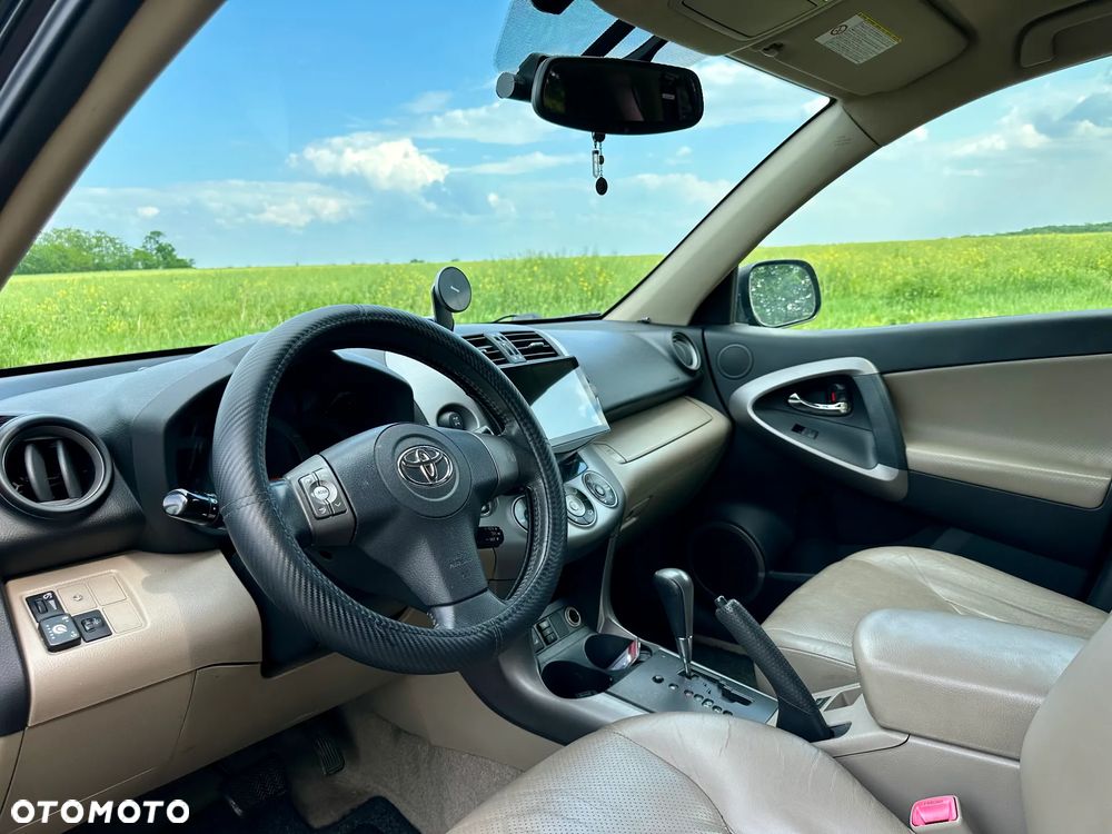 Toyota RAV4 2.0 VVT-i Prestige - 9