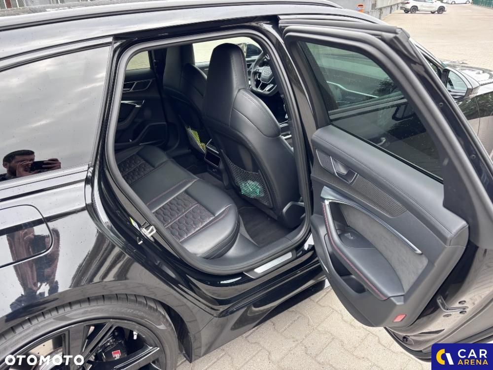 Audi RS6 Avant - 12