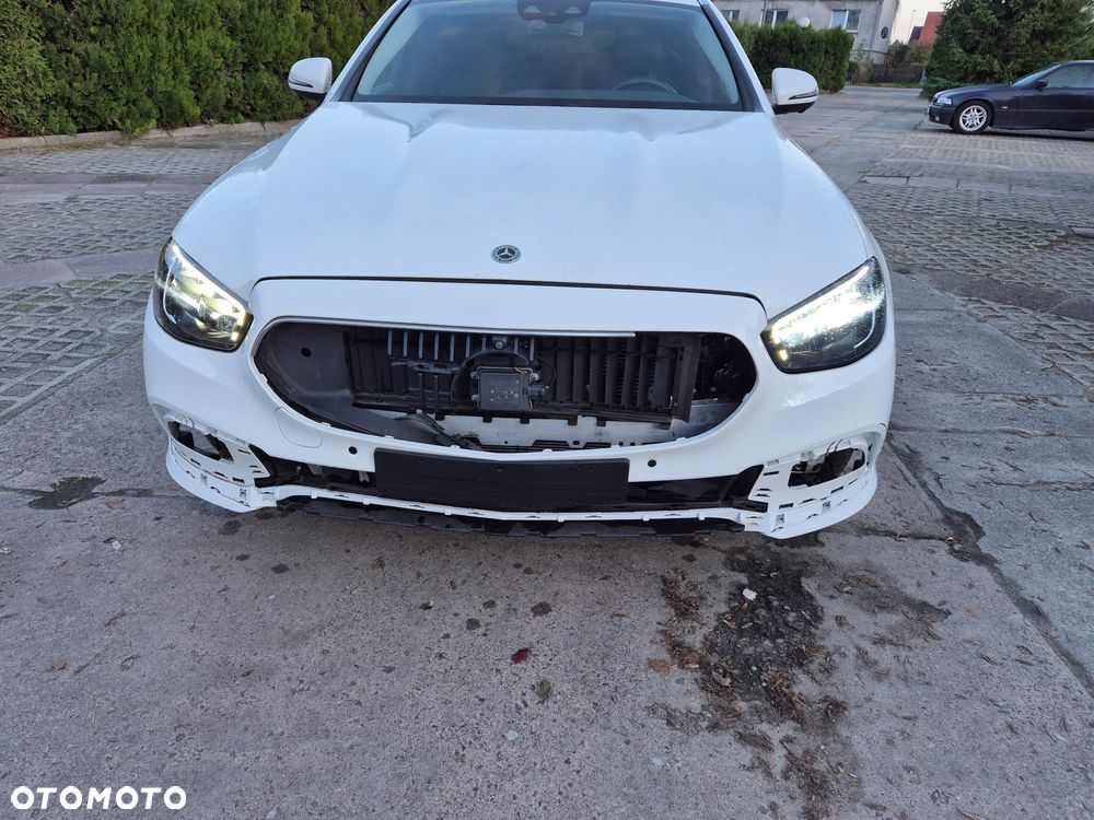 Mercedes-Benz Klasa E 300 de T 9G-TRONIC Avantgarde - 3