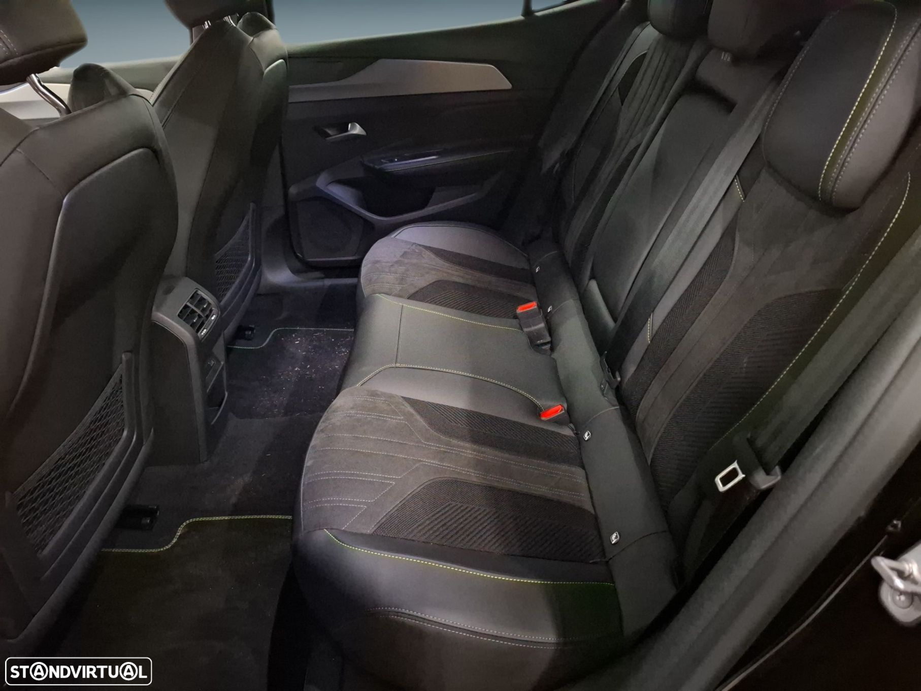 Peugeot 408 1.6 Hybrid GT e-EAT8 - 14
