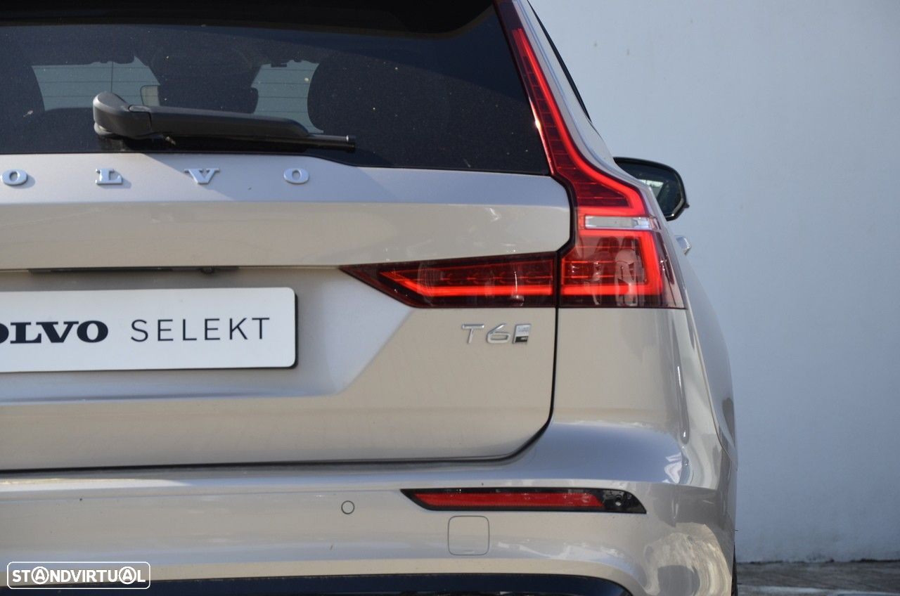 Volvo V60 2.0 T6 AWD TE Plus Dark - 27
