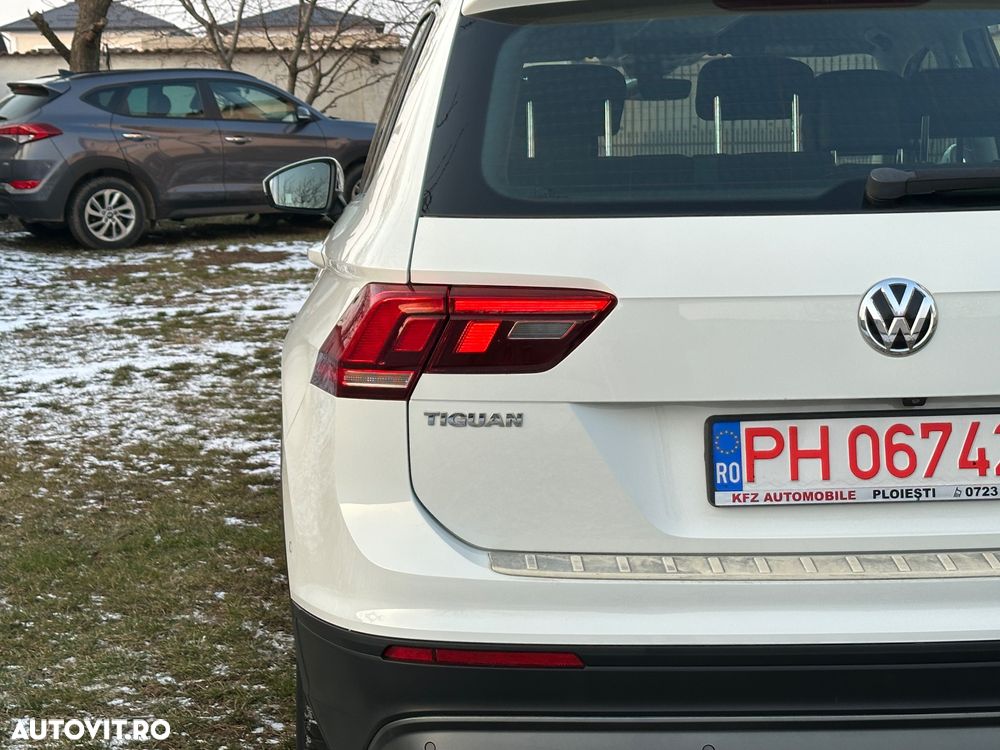 Volkswagen Tiguan 2.0 TDI SCR 4MOTION (BlueMotion Techn.) DSG Comfortline - 37