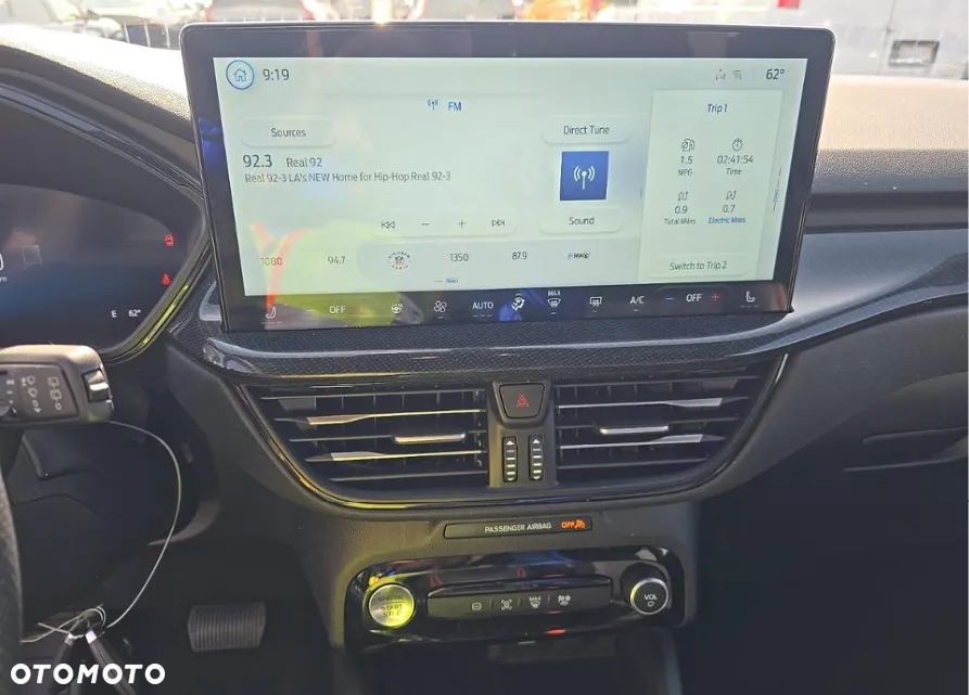 Ford Kuga - 10