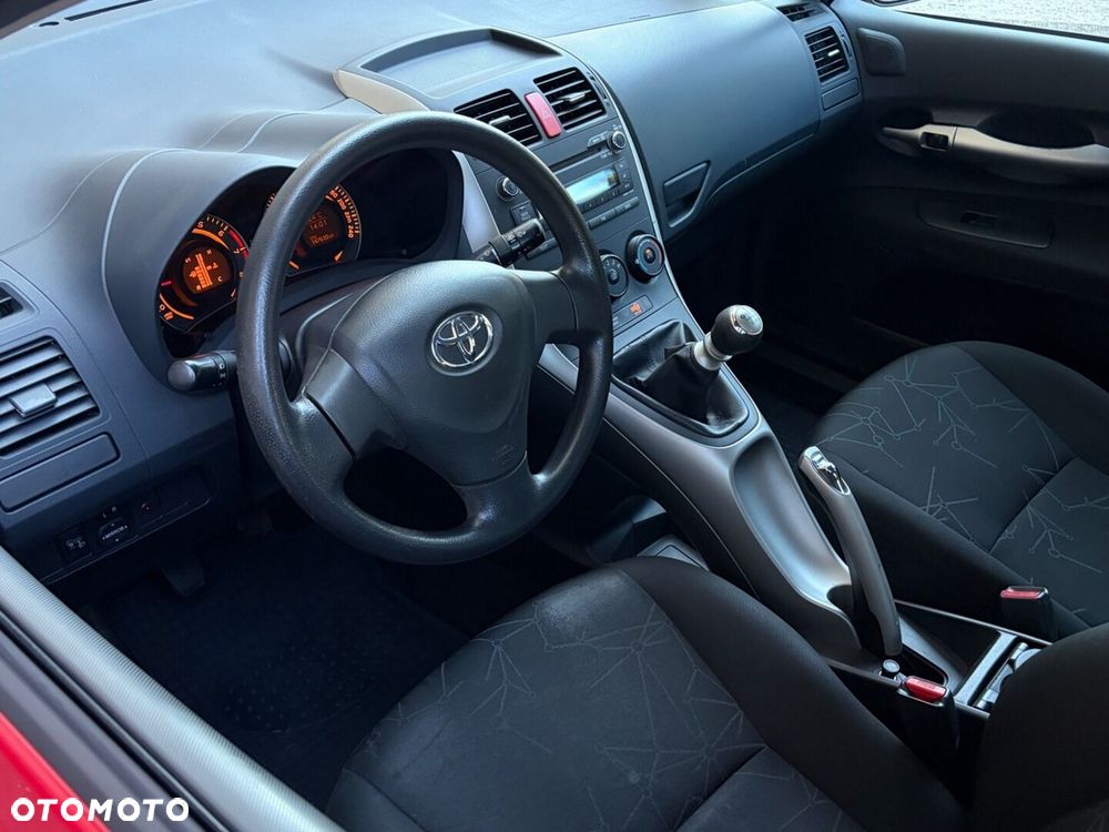 Toyota Auris 1.33 VVT-i Terra - 16