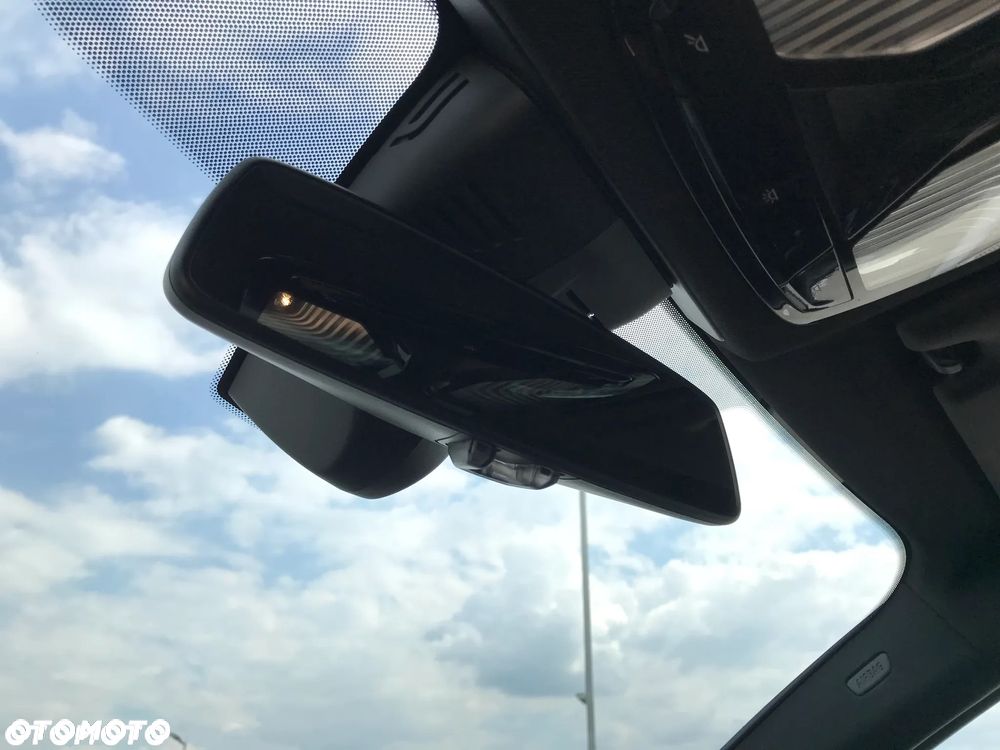 BMW Seria 3 320i xDrive Sport Line sport - 38