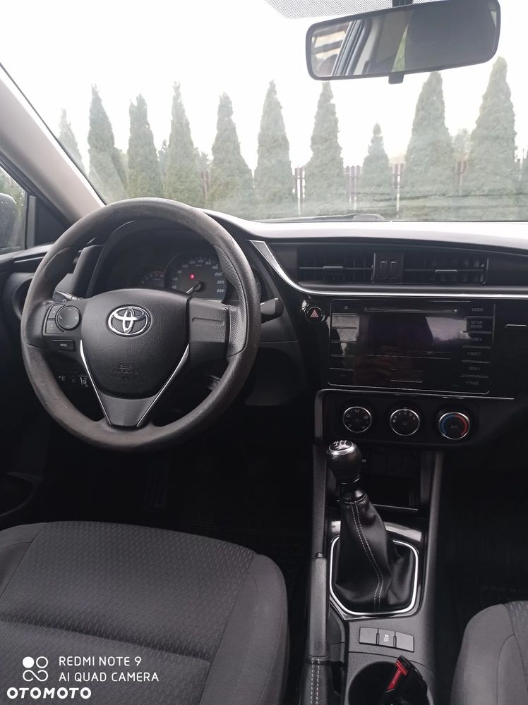 Toyota Corolla 1.6 Active - 5