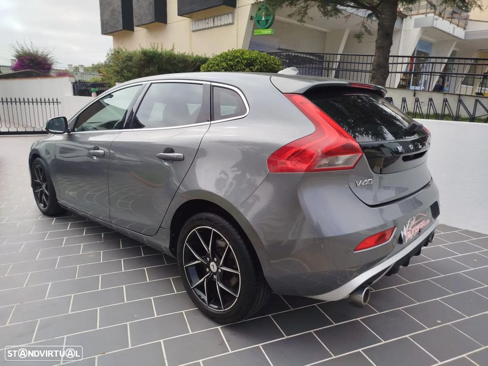 Volvo V40 2.0 D4 R-Design Summum - 8