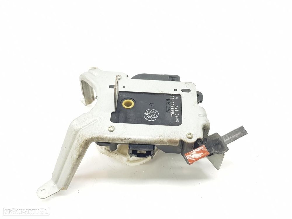 MOTOR DA ABERTURA DAS CONDUTAS DO CLIMATIZADOR TOYOTA LAND CRUISER J12 - 1