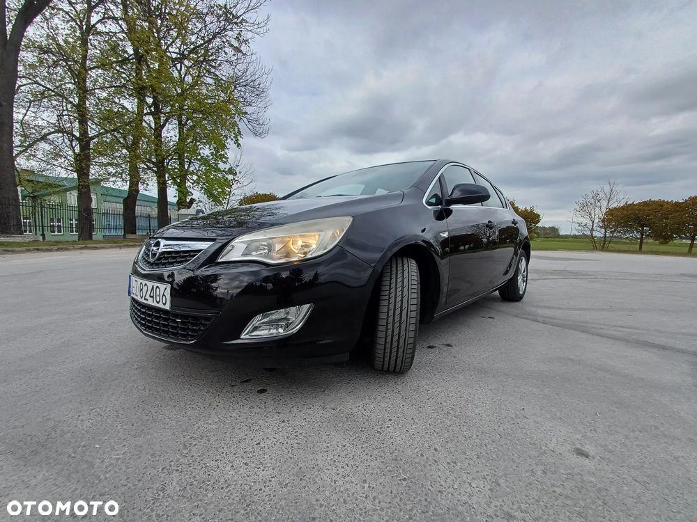 Opel Astra 1.4 Turbo - 11