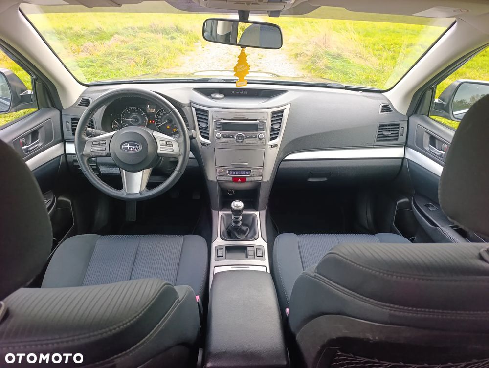 Subaru Legacy 2.0D Comfort - 14