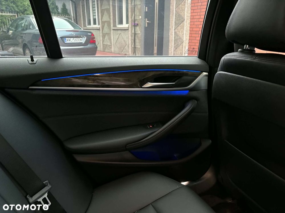 BMW Seria 5 530e iPerformance xDrive Luxury Line sport - 18
