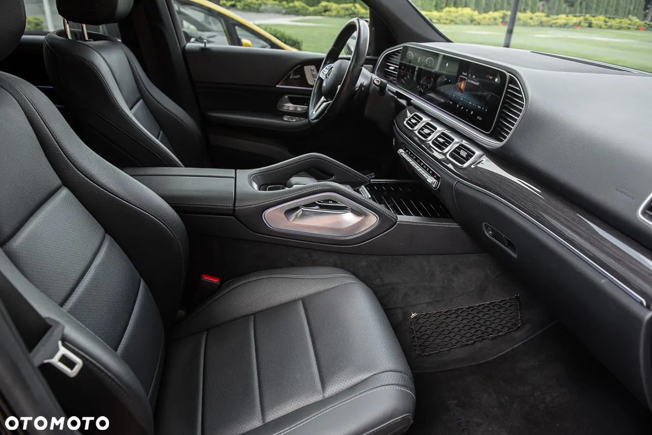 Mercedes-Benz GLE - 38